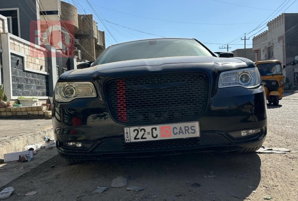 کرایسلەر 300